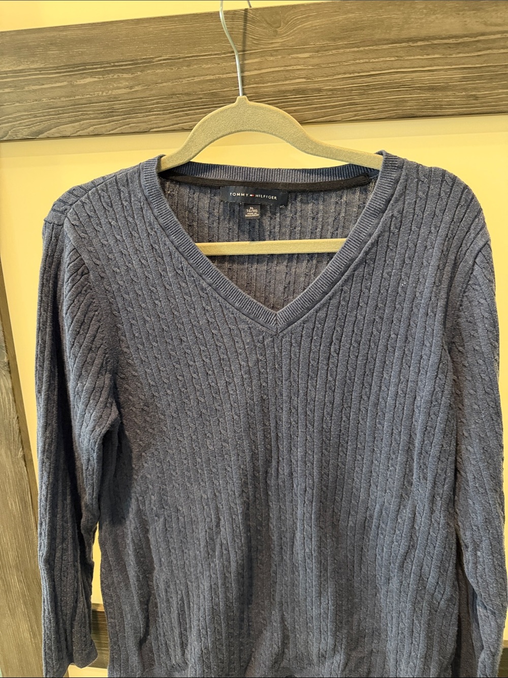 Tommy Hilfiger Women's Slate Blue Cable V-Neck Sweater